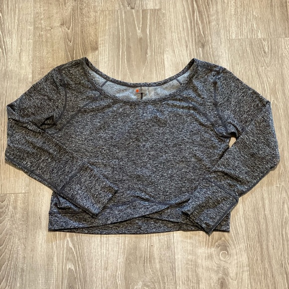 ZELLA Crop top workout cover up